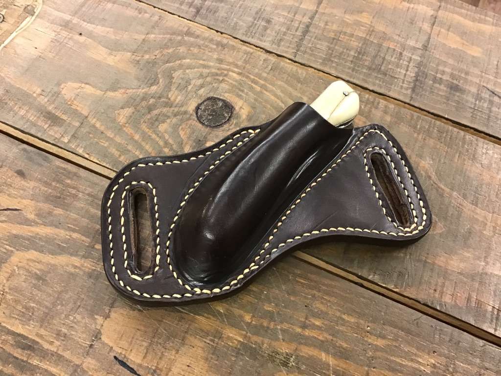 Création d'étuis sur-mesure en cuir à Périgueux en Dordogne