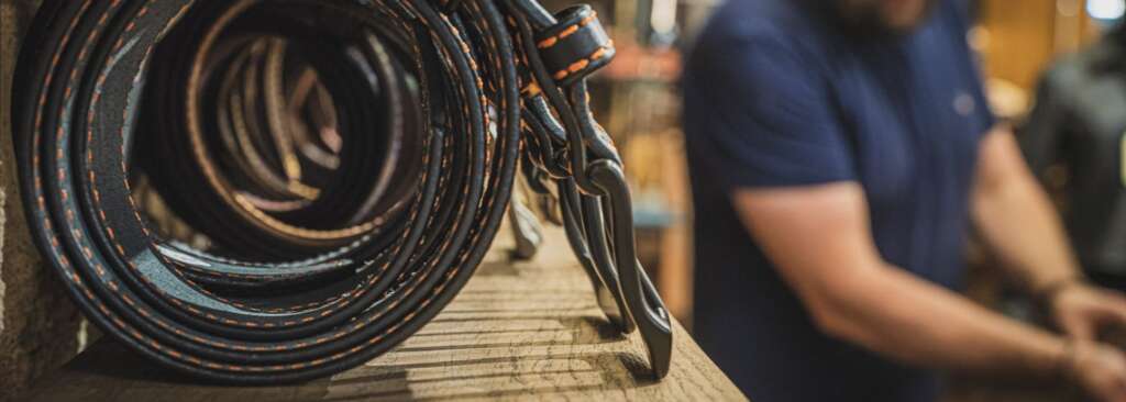 Les ceintures surpiquées en cuir Roch & Gaston, une fabrication artisanales de qualité